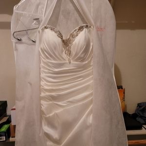 Wedding dress